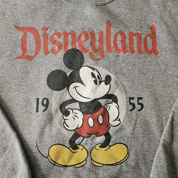 DISNEY MICKEY 1955 GRAPHIC SWEATSHIRT Size Small - Picture 2 of 5